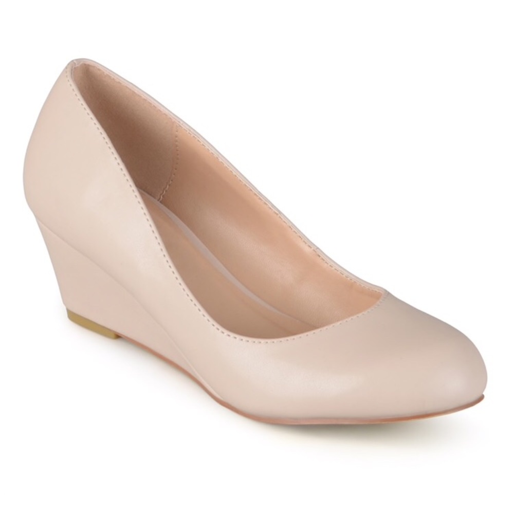 Cream Wedge Pumps. NWT